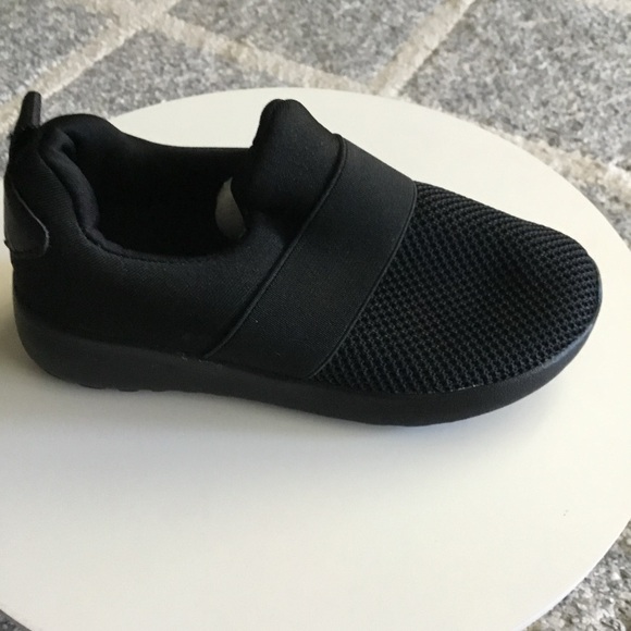 NEW Black Running Slip On Shoes - Picture 5 of 7